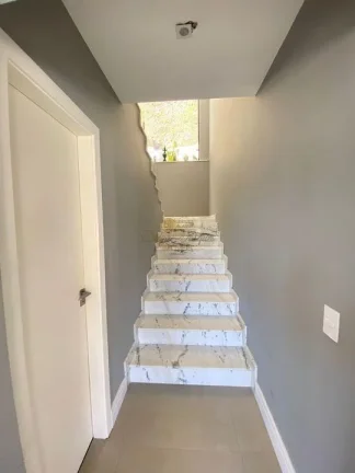 Imagem Casa em Condomínio para Venda em Teresópolis / RJ no bairro Panorama