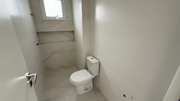 Imagem Apartamento novo de 74 m² com 2 quartos, sendo 1 suíte no bairro Fazenda em Itajaí a venda com Adriano Carpes Imóveis.