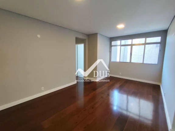 Imagem Apartamento com 2 dormitórios e dependencia completa de empregada, vaga d garagem demarcada à venda, 90 m² por R$ 470.000 - Campo Grande - Santos/SP