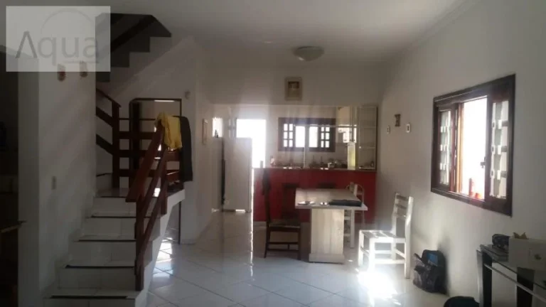 Imagem Casa para Venda em Peruíbe, Jardim Icaraíba, 4 dormitórios, 2 suítes, 1 banheiro, 2 vagas