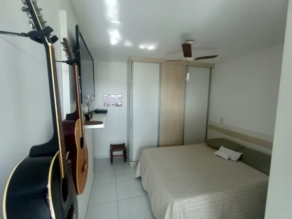 Imagem Apartamento Alto Padrão, 03 Quartos, 01 Suite, 02 Vagas de Garagem, Vista p/ o Mar, Praia do Morro, Guarapari - ES