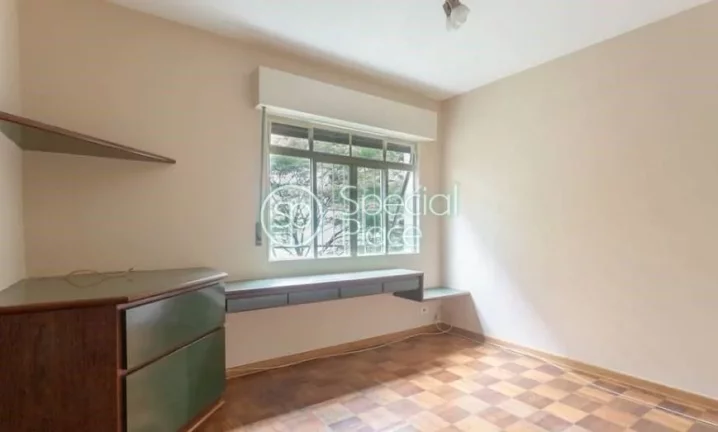 Imagem Ótimo apartamento com 201m² no Jardim Paulista. Living super espaçoso com amplos janelões de pon...