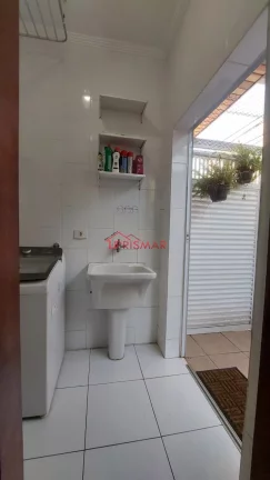 Imagem Sobrado em condomínio 2 dormitórios no bairro Japui – São Vicente