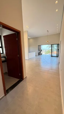 Imagem Linda casa a venda no condomínio Ninho Verde - Porangaba/SP.