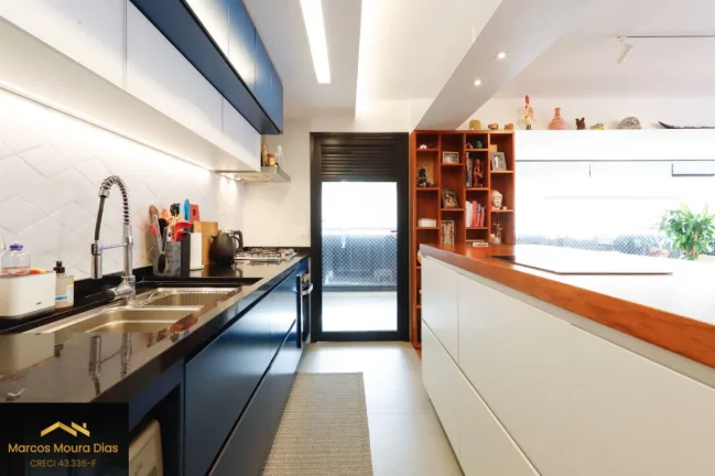 Imagem Apartamento com 3 suítes, Varanda Gourmet, 2 Vagas de Garagem no Sumaré. Edifício com Lazer e Portaria 24hs
