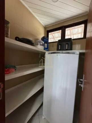 Imagem Casa à Venda no Itaigara | 4 Suítes | Piscina Privativa | Área Gourmet | 310m² Construídos