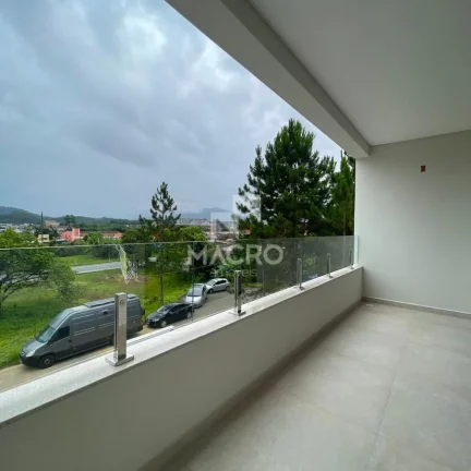 Imagem Sobrado alto padrão | Barra do Rio Cerro | 4 suítes | 225m²
