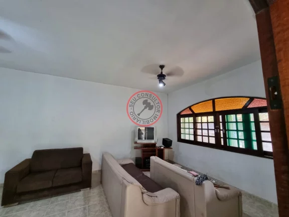 Imagem CASA GRANDE COM 3 DORMÍTÓRIOS , 2 BANHEIROS ,TODA AVARANDADA EM TERRENO DE 800 METROS