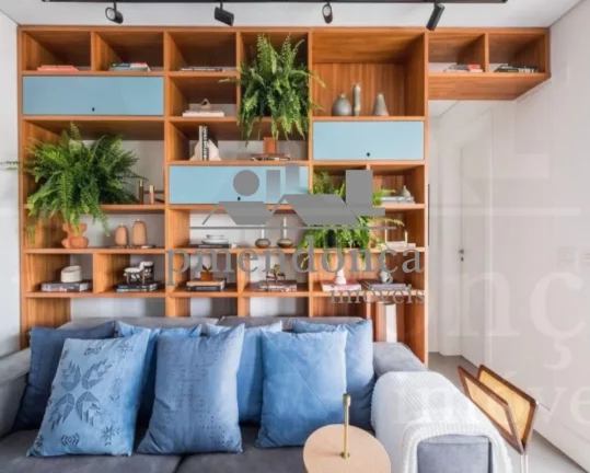 Imagem Apartamento em Pinheiros com 70m² totalmente reformado com muita luz natural.