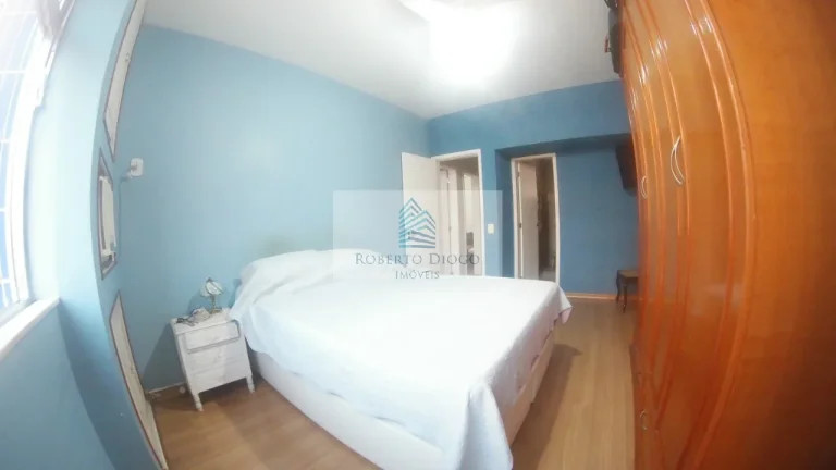 Imagem Apartamento de Luxo à Venda no Ingá, Niterói-RJ: 4 Quartos, 1 Suíte, 1 Sala, 3 Banheiros, 1 Vaga de Garagem, 157m² de Área