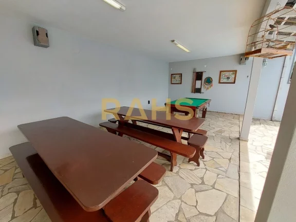 Imagem Casa Plana em rua calma no Costa e Silva, 468 m² de terreno e 270 m² de área construída. Excelen...