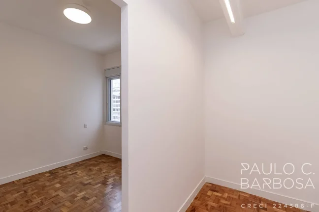 Imagem Higienópolis Venda - 3 Dormitórios (1 Suíte) - 2 Vagas - 230m²