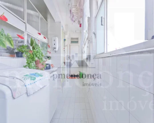Imagem Cobertura duplex com vista fantástica. Piso inferior com sala para 3 ambientes 4 dormitórios sala ...