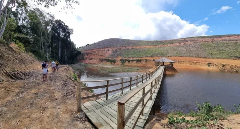 Imagem Terreno 14 Alqueires, Cachoeira, 03 Casas, Lago, Vista para a Pedra Azul, Aracê - ES