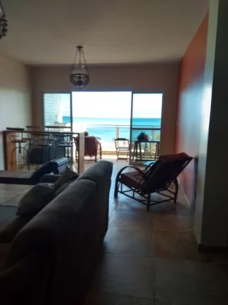 Imagem Apartamento Alto Padrão, 03 Quartos, 01 Suite, Frente Mar, 02 Vagas de Garagem, Varanda, Praia do Morro, Guarapari - ES