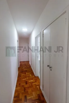 Imagem Imperdível: Apartamento para locação no Itaim Bibi, São Paulo-SP! 3 quartos, 1 suíte, 3 salas, 2 banheiros, 2 vagas de garagem e 160m² de área. Venha conferir!