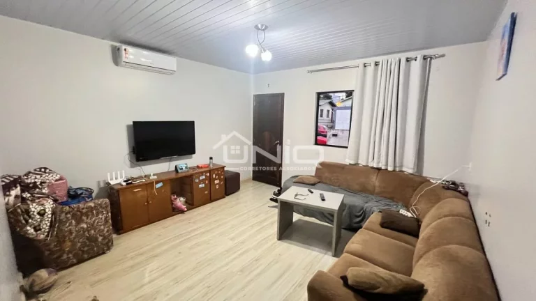 Imagem Casa com piscína Suíte + 2 Quartos - Cadorim
