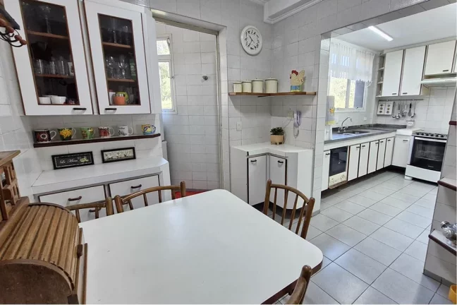 Imagem Apartamento com 3 Quartos à Venda, 220 m² em Vila Suzana - São Paulo Imagem Apartamento com 3 Quartos à Venda, 220 m² em Vila Suzana - São Paulo