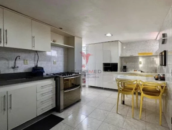 Imagem Apartamento de 3 Suites, 2 Varandas, Maravilhoso no bairro de Tambaú a 300m da Praia