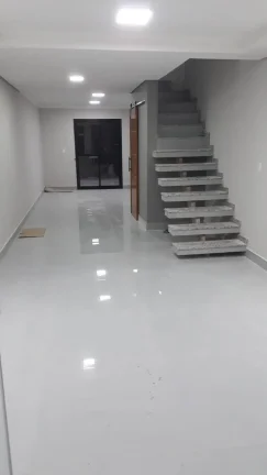 Imagem Sobrado Maravilhoso 100 ² 2 Dormitórios sendo 2 Suítes e 2 Vagas