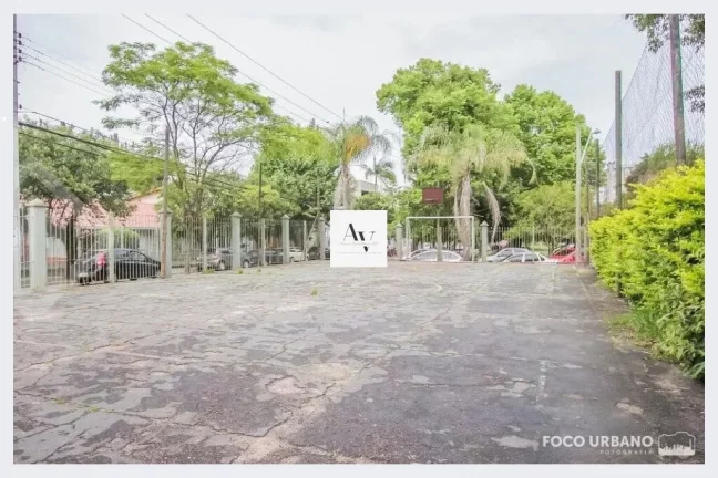 Imagem Apartamento à venda no bairro Passo da Areia - Porto Alegre/RS
