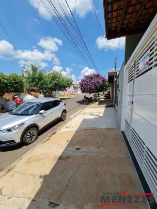 Imagem CASA A VENDA SEMINOVA BAIRRO CAMBUHY LEME - 2 DORM. GARAGEM COBERTA