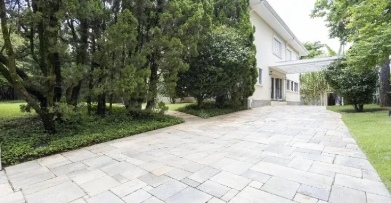 Imagem Casa Jardim América - 630M² 4 Dorms, 1 Suíte, 2 Salas, 6 Vagas, Dependência de Serviço Completa, Academia, Área Gourmet, Jardim.