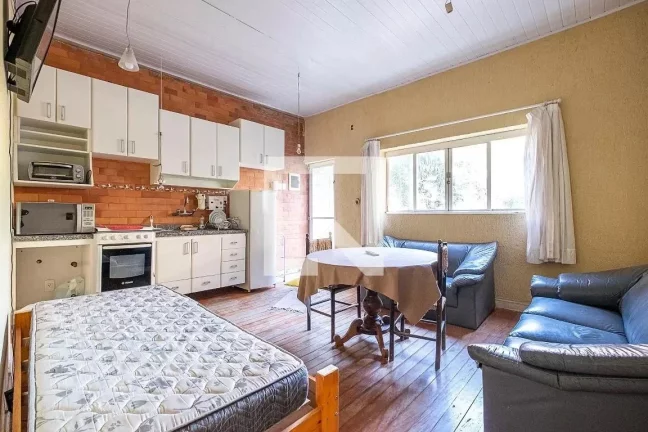 Imagem Casa para Venda em São Paulo, Pinheiros, 9 dormitórios, 1 banheiro, 1 vaga