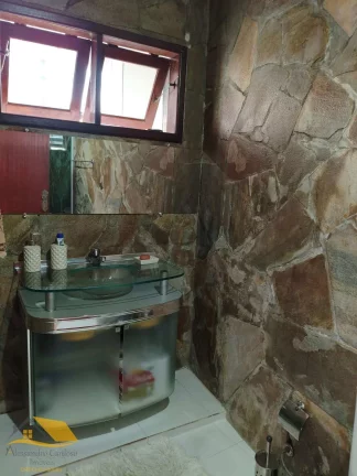 Imagem Casa à venda em Nova Friburgo, Nova Suíça, com 3 quartos, 128m2