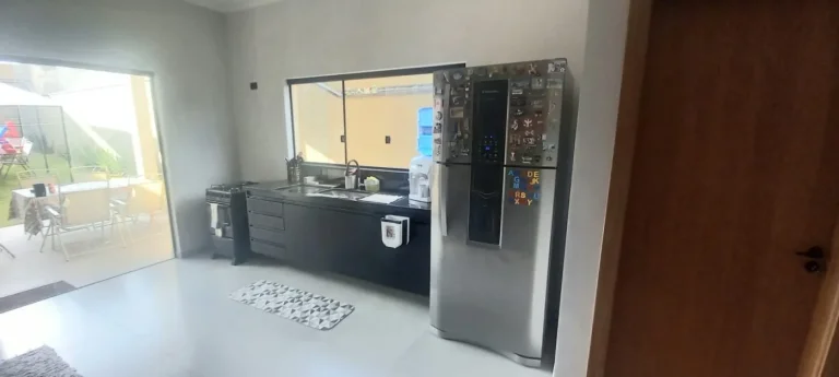 Imagem Casa à venda em Alvinópolis  3 suítes e quintal | Atibaia