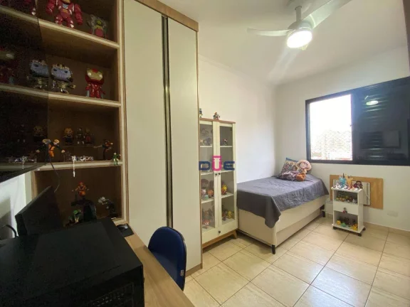 Imagem Apartamento com 2 dormitórios sendo 1 suíte, vaga demarcada, andar alto de frente. À venda, 107 m² por R$ 750.000 - Campo Grande - Santos/SP