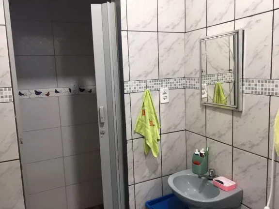 Imagem Sobrado com 6 dormitórios à venda, 243 m² por R$ 380.000,00 - Vila Colorado - Suzano/SP
