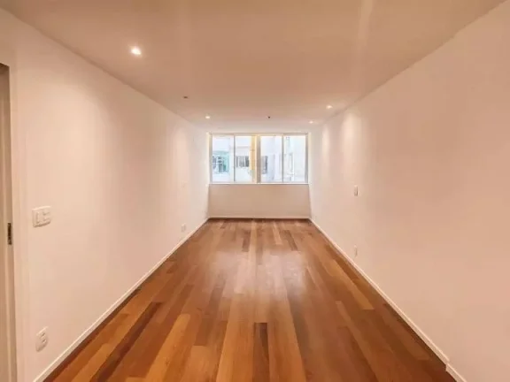 Imagem Apartamento todo reformado rua Sá ferreira com Atlântica 184m2