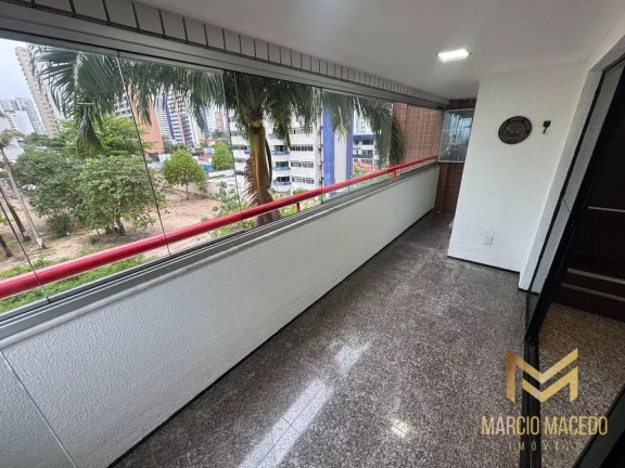Imagem Apartamento com 4 quartos (sendo 3 suítes) à venda, 174 m² por R$ 1.190.000 - Meireles - Fortaleza/CE