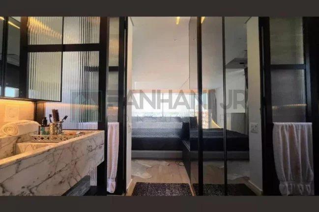 Imagem Este loft espaçoso, localizado na Alameda Franca, no bairro Cerqueira César em São Paulo, está à venda e é simplesmente incrível! Com 1 quarto, sen