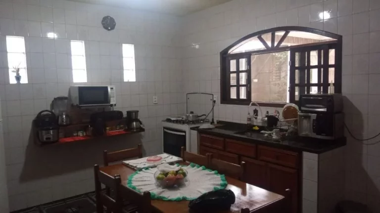 Imagem Sobrado à venda, 381 m² por R$ 695.000,00 - Vila Colorado - Suzano/SP