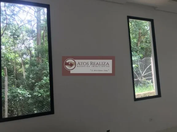 Imagem Compre Casa térrea em Cond. Fechado em Tijuco Preto - Cotia