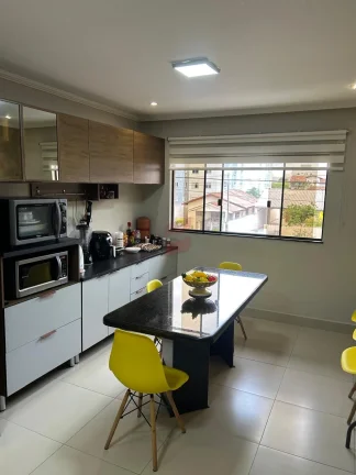 Imagem SOBRADO com 4 dormitórios à venda com 180m² por R$ 820.000,00 no bairro Weissópolis - PINHAIS / PR