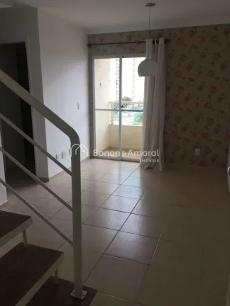 Imagem Com 138m² de área privativa, o imóvel oferece uma ampla sala para dois ambientes (jantar e estar)...