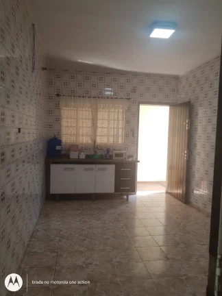 Imagem Casa Maravilhosa com 202 m² 3 Dormitórios Estuda Permuta por Apartamento