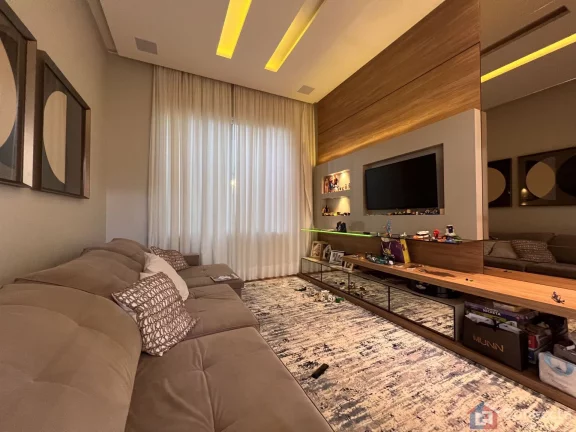 Imagem Casa de Luxo à Venda no Copacabana – 4 Suítes, Cinema e Área Gourmet