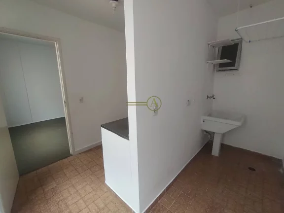 Imagem Apartamento 2 dorms, bem localizado à 300m da Praia á venda em Peruíbe