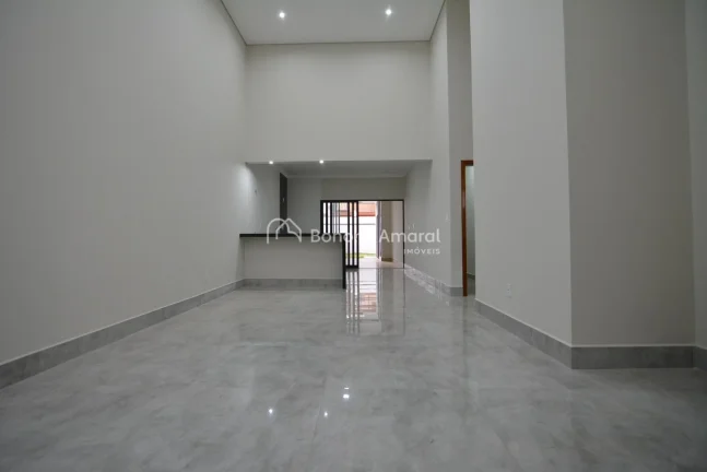 Imagem Casa à venda no Condomínio Reserva Real em Paulínia

Casa Térrea nova com 3 suítes, Sala de est...
