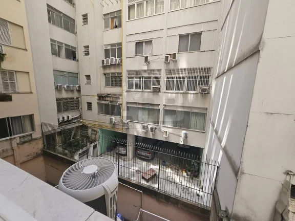 Imagem Conjugado à venda em Copacabana, mobiliado, 25m2, pronto para Airbnb.