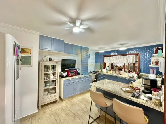 Imagem Casa em Condomínio a Venda no bairro Granja Viana - Carapicuíba, SP