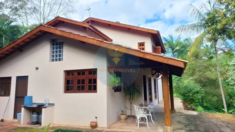 Imagem Casa com Terreno Amplo, Gourmet e Piscina na Granja Viana
