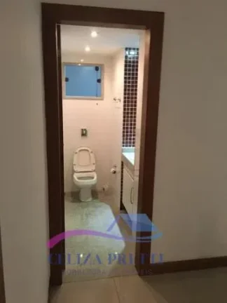 Imagem Casa de dois andares com 223m2, garagem para 4 carros, muito bem localizada em Jardim da Penha, próximo a comercio (padaria, restaurantes, supermercados, feira livre, posto de saúde, academias, farmácias etc.