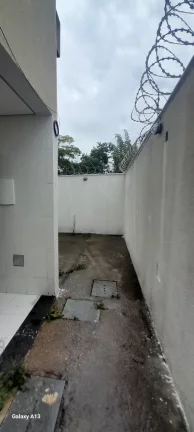 Imagem Casa em Condomínio à Venda em Santa Luzia, 3 Quartos, 96m²