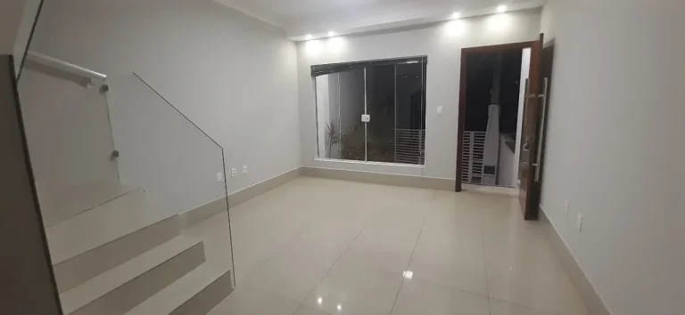 Imagem Encante-se com esta casa moderna e aconchegante no Vila Carvalho Disponivel para venda e locação