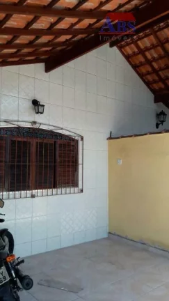 Imagem Casa com 2 dormitórios à venda, 68 m² por R$ 350.000,00 - Jardim Quietude - Praia Grande/SP
